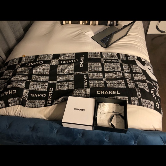 Chanel Scarf with Box - Picture 2 of 4